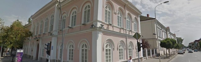 Na izložbi slika u Šapcu održali minut ćutanja za preminulog slikara, a onda se on pojavio na događaju