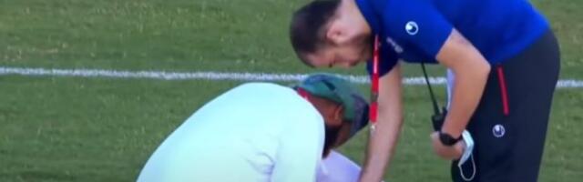 FUDBALER SE SRUŠIO NA TERENU I UMRO! Nije mu bilo spasa! Svi plakali na stadionu