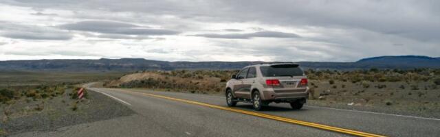 MISTERIJA NA GRANICI! Auto bez tablica dve godine NEPOMIČAN STOJI kod Trbušnice – vlasnik NESTAO bez TRAGA, a vozilo NIKO NE SME DA PIPNE?