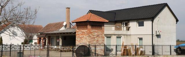 Darko Lazić otišao na obdukciju rođenog brata: U Brestaču pusto (VIDEO)