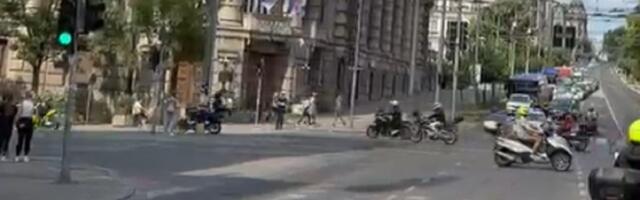 Stotinak motorista se okupilo kako bi pružilo podrsku studentima (VIDEO)