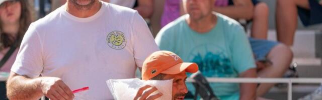 Novak Đoković osetio parisku vrelinu na treningu: Boriće se protiv Francuza i nehumanih uslova