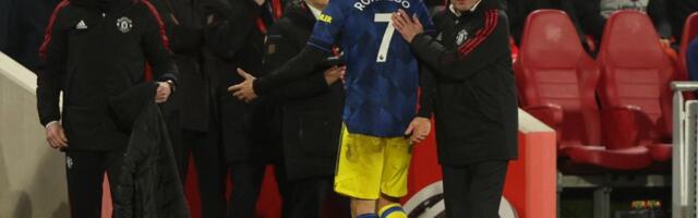 Ronaldo kao uvređena mlada, besneo zbog izmene, Rangnik smirivao:  Biće i on trener jednog dana