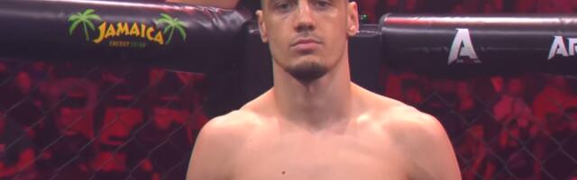 Brutalan početak za srpske borce! Todorović ugušio protivnika i zapalio "Pionir"! (VIDEO)