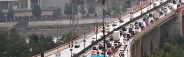 Totalni kolaps u centru Beograda: Kiša napravila ogromne gužve, u ovim ulicama je najkritičnije, vozila mile!