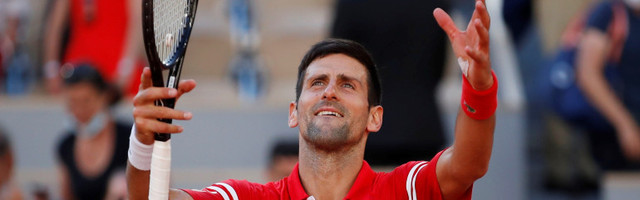 Novaku Đokoviću trofej Roland Garrosa