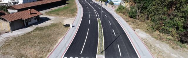 Završeno obeležavanje horizontalne signalizacije u Bulevaru vojvode Putnika (FOTO)