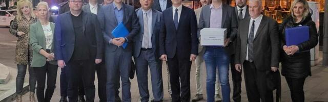 SNS i koalcione stranke prvi predali listu za lokalne izbore u Nišu