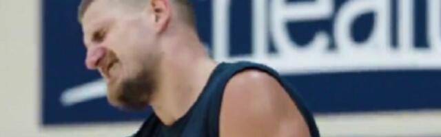 Jokić promašio zakucavanje, pa nasmejao sve (VIDEO)