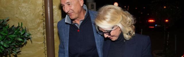 BIVŠI MUŽ MIRE ŠKORIĆ SA ŽENOM U JAVNOSTI! Evo gde su se pojavili Bojana Bajrušević i hirurg, zagrljeni i ne skidaju osmeh s lica (FOTO)