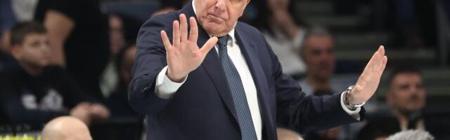 Pratite let Željka Obradovića iz Atine za Beograd, Grobari prave doček na aerodromu "Nikola Tesla"