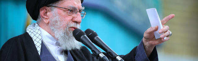 Fajnenšl tajms: Izrael hakovao saobraćajne kamere kako bi pronašao Alija Hamneija