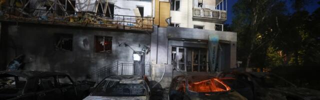 Rusija lansirala veliki napad dronovima i raketama na Kijev,  Ukrajina gađa tankere na Crnom moru