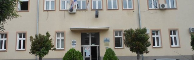 Jedan broj lekara iz Rače angažovan u Kragujevcu, kaže predsednik te opštine