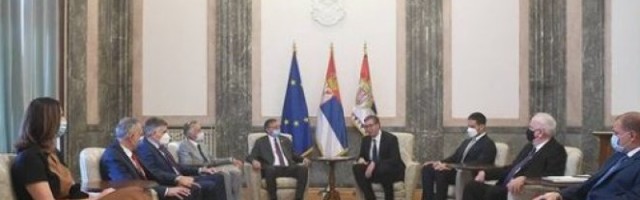 PREDSEDNIK VUČIĆ PRIMIO PREDSTAVNIKE EVROPSKE ODBOJKAŠKE KONFEDERAIJE!