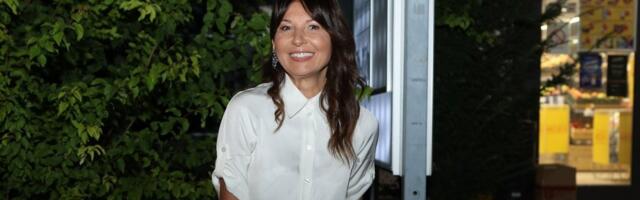 Kad se skine u bikini prava je bomba: Voditeljka fotografijom sa plaže usijala mreže (FOTO)