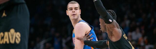 NIKOLA TOPIĆ NASTAVLJA DA BLISTA U AMERICI! Srbin upisao moćan dabl-dabl, ali ni to nije pomoglo njegovom timu da izbegne KATASTROFU!