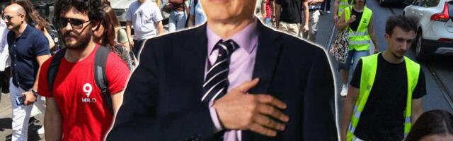 USPON I PAD "VOĐE"! STUDENTI BLOKADERI VRATILI ĐOKIĆA NA KLUPU ČIM JE POSTAO SUVIŠE VIDLJIV: Mislio da može kontrolisati plenum - odbačen kao istrošeno sredstvo