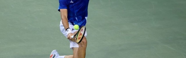 Favoriti marširaju Sinsinatijem: Cicipas preokretom do četvrtfinala, Zverev za sat vremena preslišao Pelju