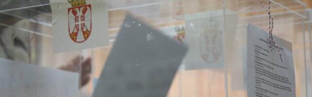 CRTA: Do 13 sati na 2 biračka mesta u Beogradu izašlo 17,1 odsto glasača!