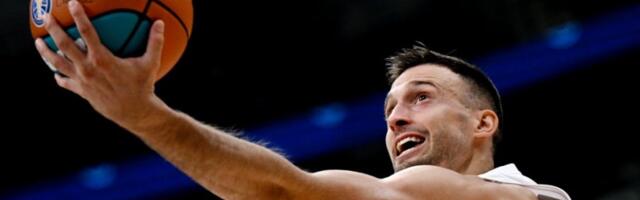 NIJE BIO NjEGOV DAN: Avramović u čudu, ovo mu se ne događa baš često