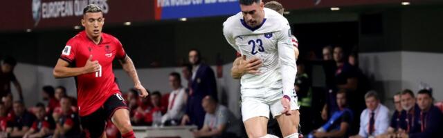 Vlahović izgleda ne ide nigde?