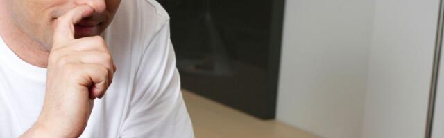 Postoji veza između čačkanja nosa i Alchajmerove bolesti? Zastrašujući rezultati istraživanja naučnika