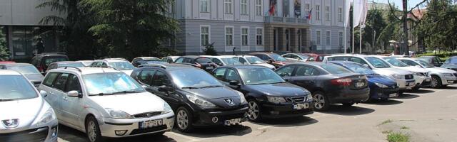 Besplatno parkiranje u Novom Sadu tokom novogodišnjih i božićnih praznika