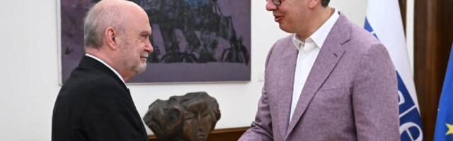 Vučić s generalnim sekretarom OEBS-a Feridunom Sinirliogluom
