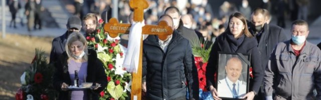 SRBIJA SE OPROSTILA OD SVOG HEROJA! Sahrana kapetana Svetislava Vranića na Lešću!