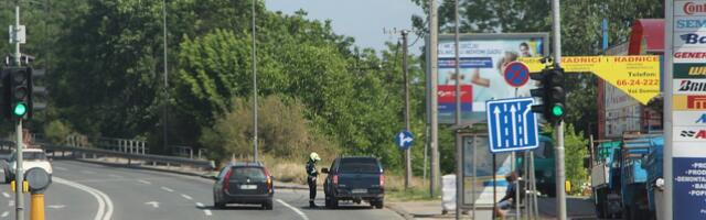 Pokvaren kamion u Bajči Žilinskog, radovi na dve lokacije: Šta se dešava u saobraćaju  u Novom Sadu