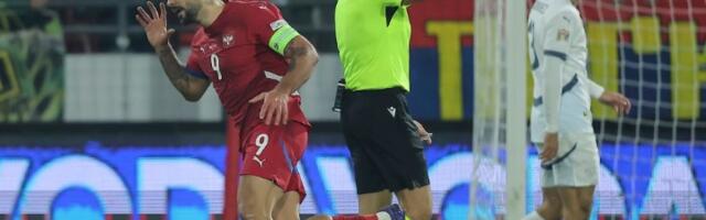 Pojavila se slika Mitrovića iz bolnice (FOTO)