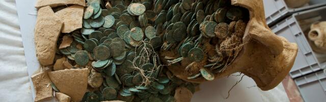 Desetine hiljada bronzanih novčića iz 3. i 4. veka nađene na istoku Francuske