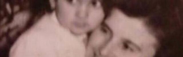 Pojavila se do sada neobjavljena fotografija Srđana Đokovića iz detinjstva: Na slici je zajedno sa majkom