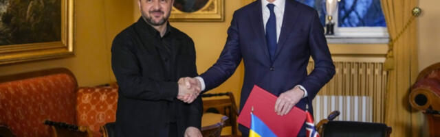 Zelenski i Stere potpisali sporazum u oblasti odbrane