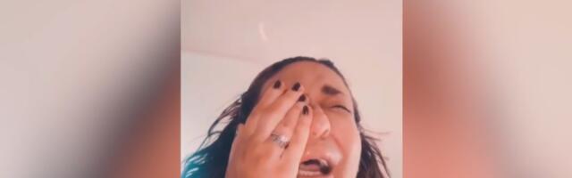 (FOTO) Noge joj cele u modricama: Ana Nikolić leži na trotoaru, potresna scena na Voždovcu