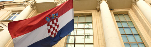 OVAKO IZGLEDA AVION KOJI JE PAO U HRVATSKOJ! Hitno se oglasilo Ministarstvo odbrane (FOTO)