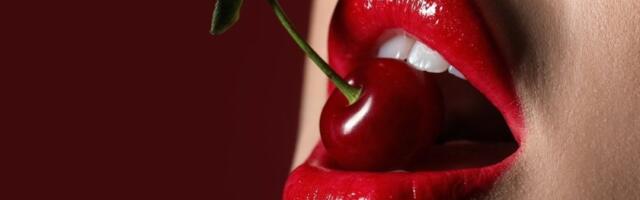 Kako da šminkom povećate usne bez igle i filera: Video influenserke koji je zapalio Instagram (VIDEO)