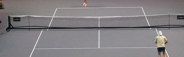 Ovakav teren u tenisu nikada niste videli! Sabalenka i Kirjos se sreli u "Borbi polova", a svi pričaju o ovome