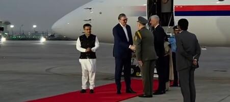 PREDSEDNIK SRBIJE STIGAO U INDIJU! Vučić: Zahvalan domaćinima na srdačnom dočeku i ponosan što predstavljam Srbiju (VIDEO)