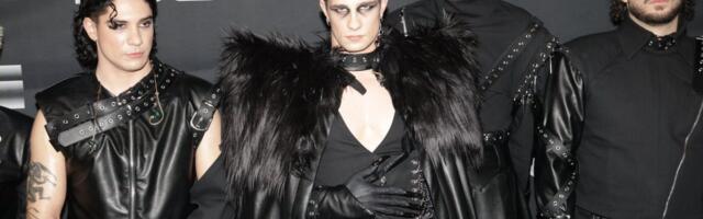 Predstavnik Srbije na Evroviziji se vratio u školu: Evo šta su mu đaci priredili (FOTO)