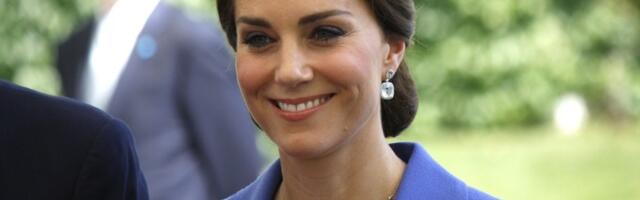 Mreže se usijale zbog STOPALA Kejt Midlton: "Buduća kraljica sa ovako NEUREDNIM NOKTIMA" (FOTO)