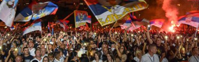 TROBOJKA PONOVO NA INSTITUCIJAMA CRNE GORE? Knežević o vraćanju istorijske zastave: Ne tražimo ništa, osim onoga što nam pripada