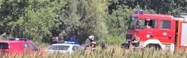 Prve slike strašne nesreće u Novom Sadu: Vatrogasci iz vode izvlače auto, poginule tri osobe, prizor je jeziv! FOTO