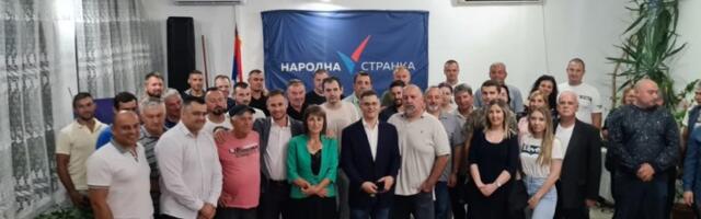 Narodna stranka protiv spoljne politike EU!