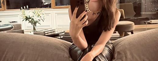 Emina Jahović je trebalo da snimi OVAJ MEGA HIT, pa zvršila kod popularnog benda, tekstopisac otkrio: "Svaki dan me je zvao po nekoliko puta"
