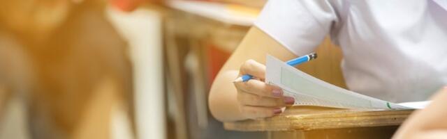 Zaposleni u OŠ "Ivo Andrić" stupili u ŠTRAJK