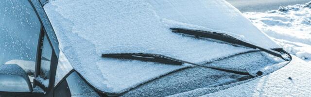 Evo kako da očistite stakla na kolima kada stigne "ruski mraz": Mnogi vozači prave veliku grešku