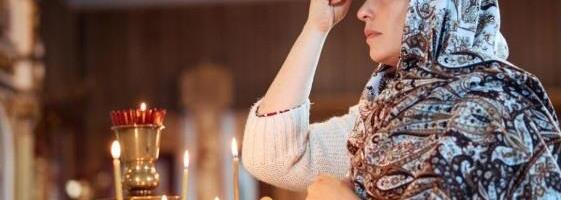 Žene danas ovo nikako ne treba da uzimaju u ruke: Veruje se da donosi nesreću cele godine, ove običaje je važno ispoštovati za Materice