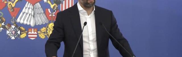 ŠAPIĆ ODRŽAO KONFERENCIJU: Grade se novi kružni tokovi, jedan će imati svetionik, sat na Trgu repulike postavlja se sutra, a evo kad niče autobuska stanica Jug